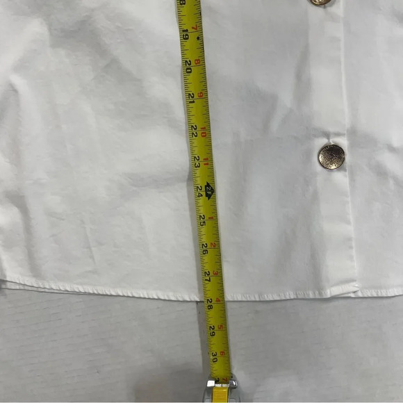 Magaschoni White Long Sleeve Blouse, size large. Gold buttons oversized top - Picture 12 of 15